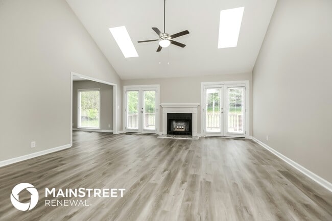 Photo - 2009 Hidden Cove Rd