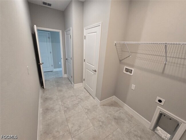 Photo - 1021 Alcalde St E