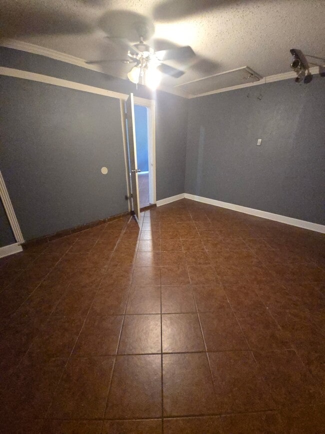 Photo - 10014 Carlow Ln