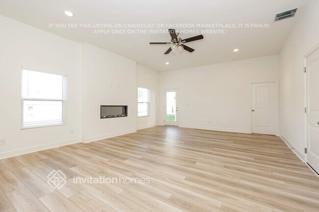 Photo - 3709 Marthinus Ln