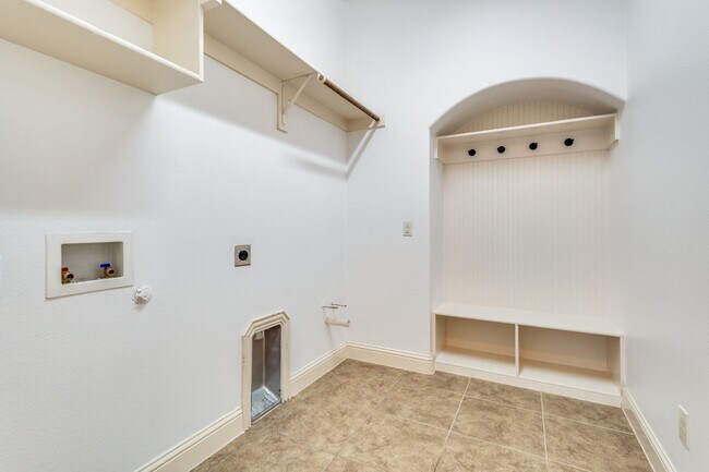 Photo - 1436 Foster St