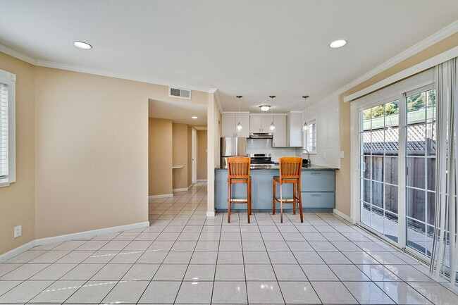 Photo - "Charming 2-Bedroom Retreat with 1100 Sq Ft of Comfort in Santa Clara!"