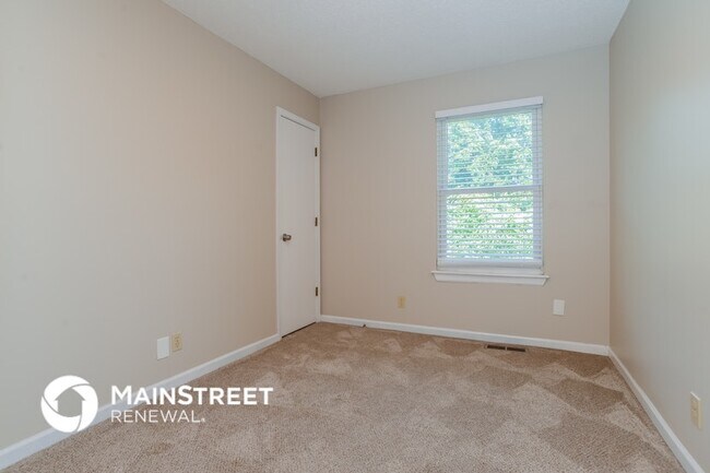 Photo - 102 S Janell Dr