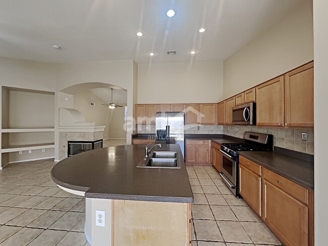 Photo - 3415 W Hammer Ln