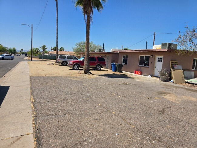 Photo - W Cochise Dr