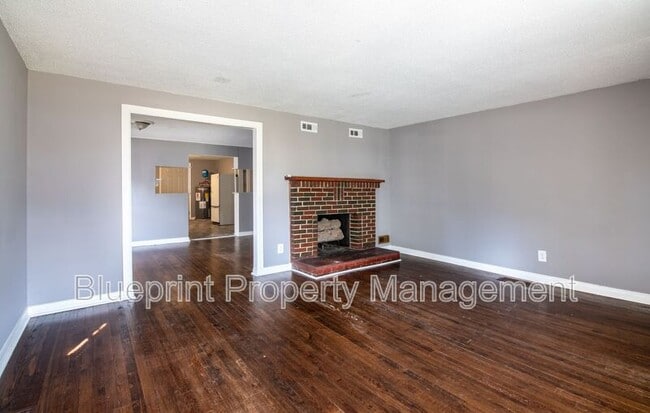 Photo - 2242 3rd Ave S