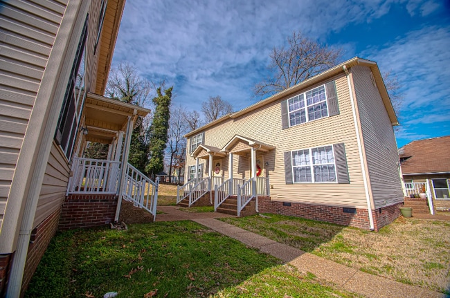 Building Photo - 615 N High St Rental