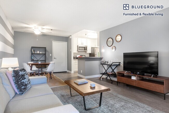 Photo - 1600 Taft Ave Unit FL5-ID32