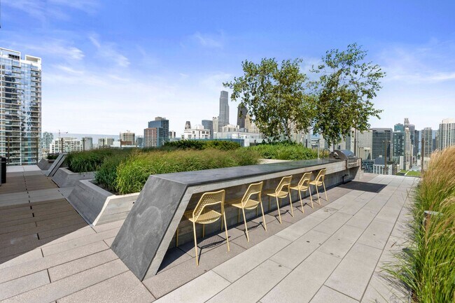 323 W Illinois St Unidad 811