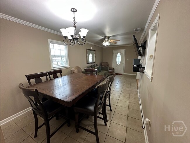 Photo - 625 E 34th St