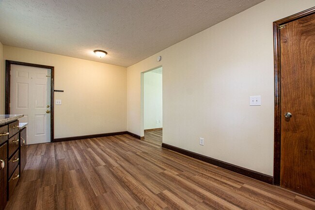 Photo - 15873-15875 US Highway 75 Unit 15873