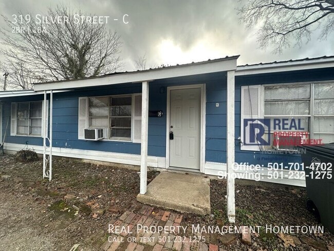 Building Photo - 319 Silver St Unit C