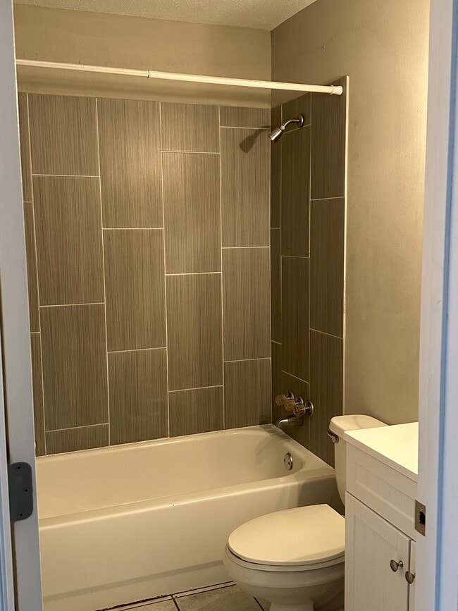 Photo - 2333 St George Ln