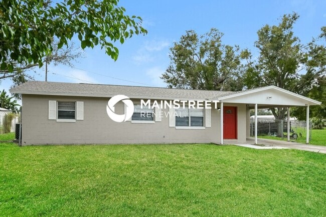 Photo - 3 Bedroom Pet-Friendly Home in WINTER HAVEN, FL with Main Street Renewal