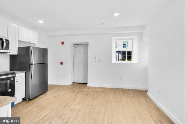 Photo - 7037 Ridge Ave Unit 1B