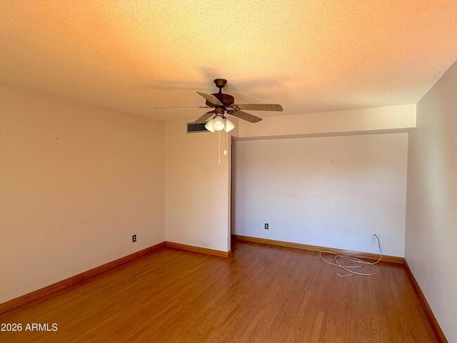 Photo - 314 E Malibu Dr