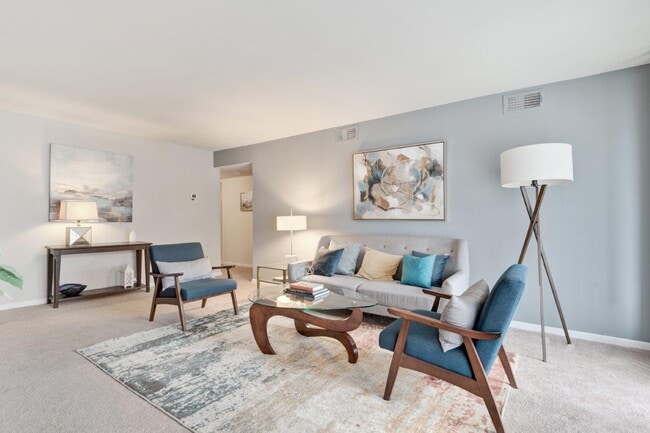 Willow Run at Mark Center Apartment Homes