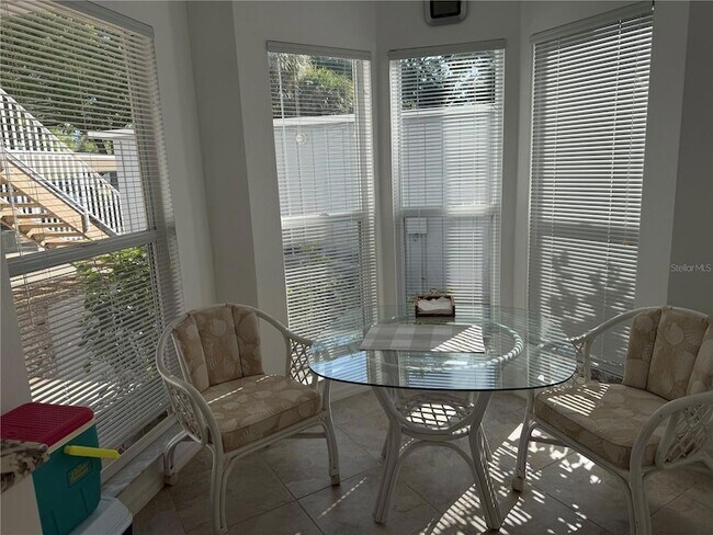 Photo - 880 Bird Bay Dr W Unit 105