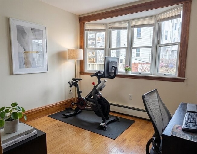 Photo - 536 E 7th St Unit 1