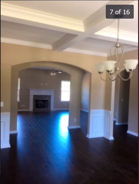 Photo - 643 Red Oak Ln