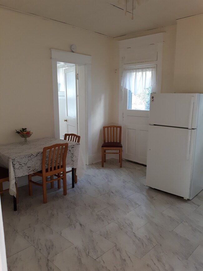 Eat in Kitchen - 2311 Muriel Ct