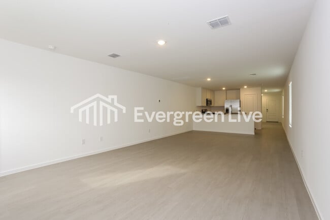 Photo - 1008 Calley Pear Trl