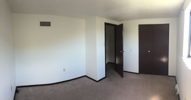 Photo - 202 Park St