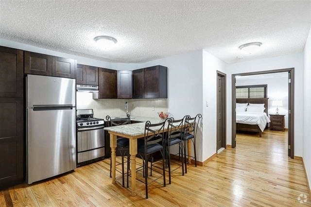 Building Photo - 74 69th St Unit 9B Rental