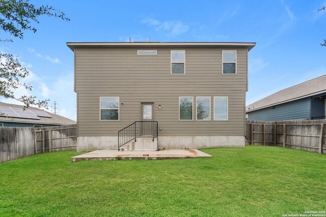 Photo - 251 Antler Bnd