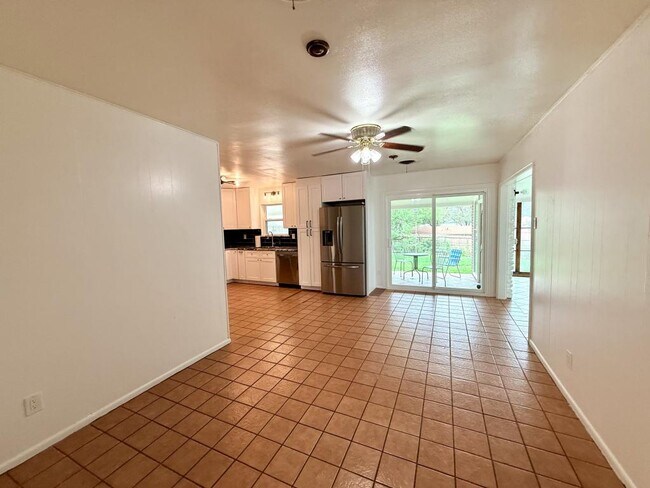 Photo - 3807 Longridge Dr