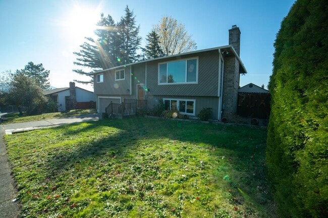 Photo - Stunning 4-bedroom, 3-bathroom home in Gresham