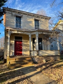Photo - 405 Harrison St
