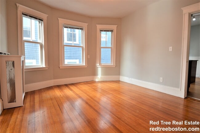 Photo - 82 Montebello Rd Unit 2