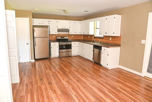 Photo - 2420 Hampstead Dr