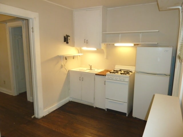 Photo - Location Location Location! 1br duplex on McCauley St. just blocks to UNC, close to campus!