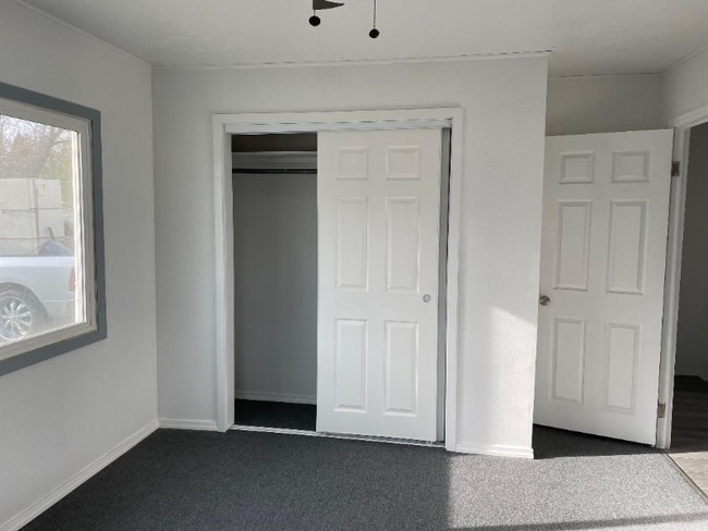 Photo - 1106 N 60th Ave