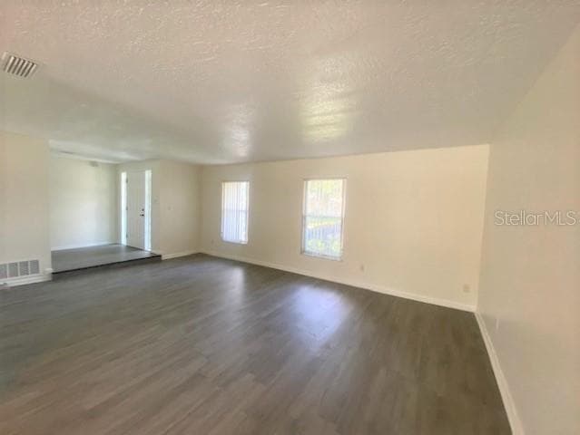 Photo - 2114 Winnebago Trail