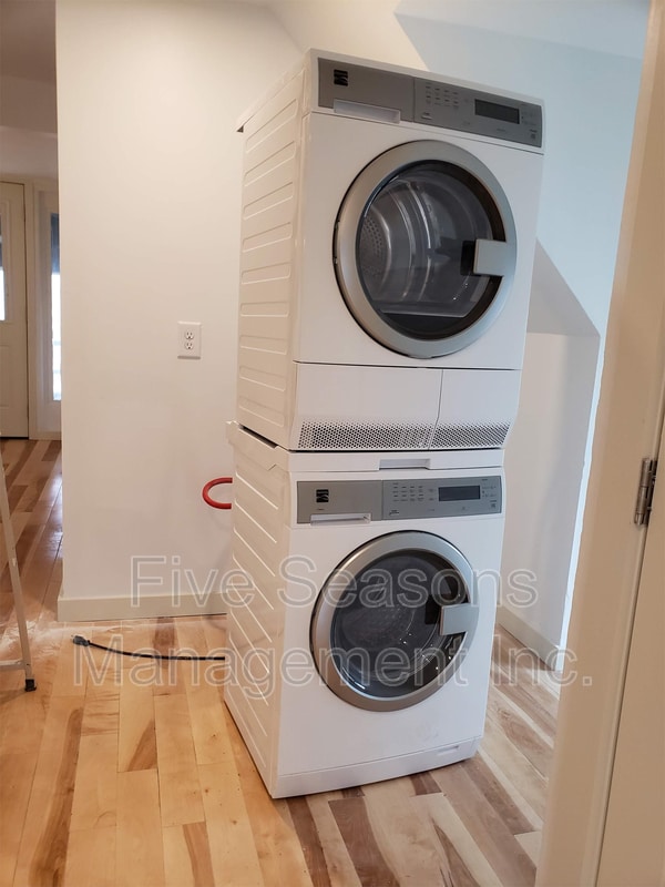 Photo - 369 S Winooski Ave