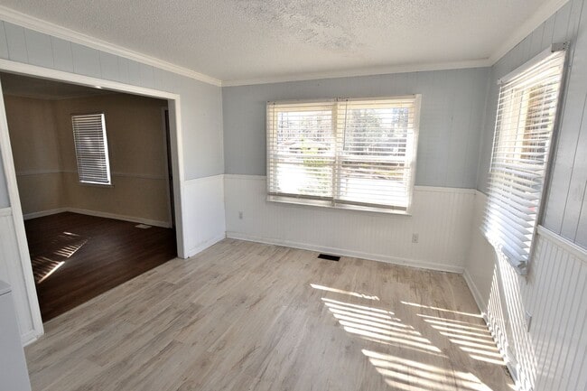 Photo - 1704 Cherry St