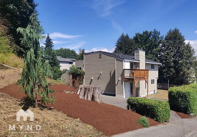 Building Photo - 218 10th St Rental