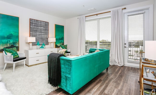 Photo - Ridley on Main