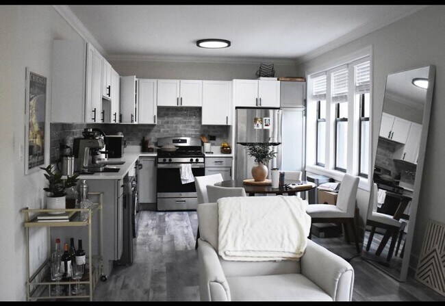 Photo - 2 bedroom in Chicago IL 60657