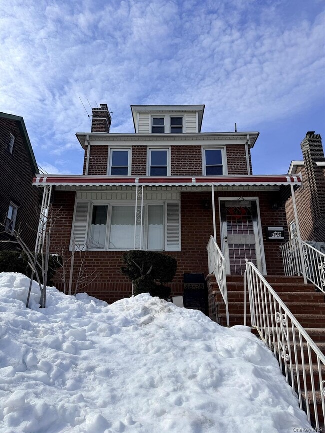 Building Photo - 46-28 Utopia Pkwy