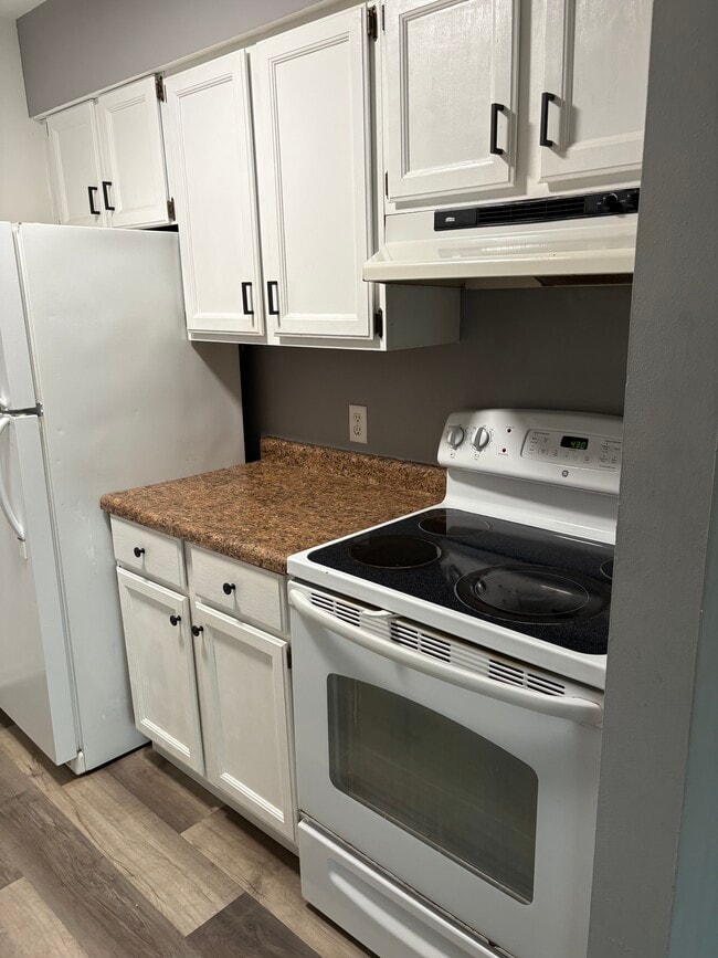 Photo - 6710 Park Ridge Dr Unidad B