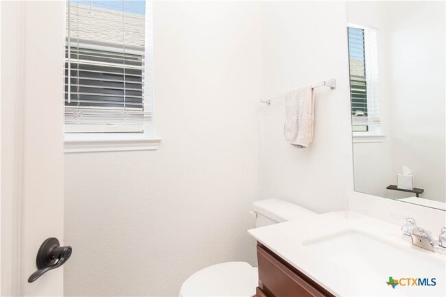 Photo - 661 Bailey Park Dr