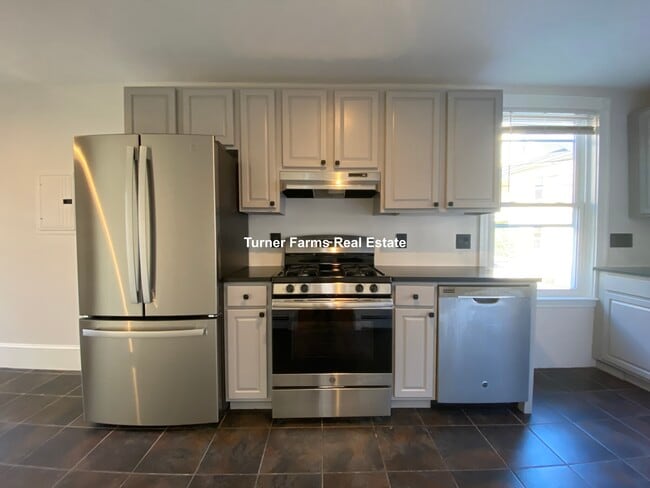 Building Photo - 2 Greenwood Ter Unit 1