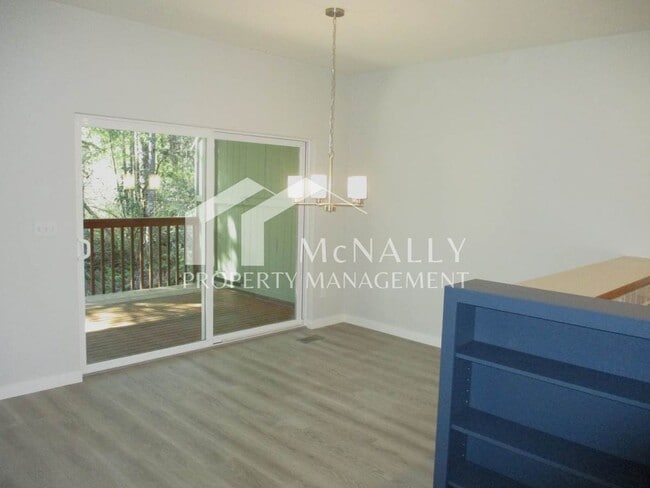 Photo - Charming Condo with Bonus Room in Horseshoe Gardens