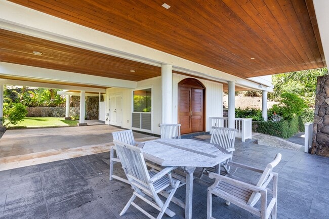 Photo - Enjoy Cool Breezes And Dazzling Views Of The Ocean Below At This Private, 4 Bedroom, 3.5 Bath Lan...