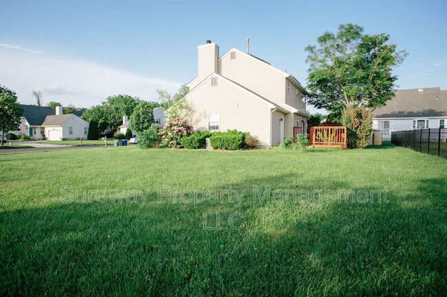 Photo - 23 Winterset Ln