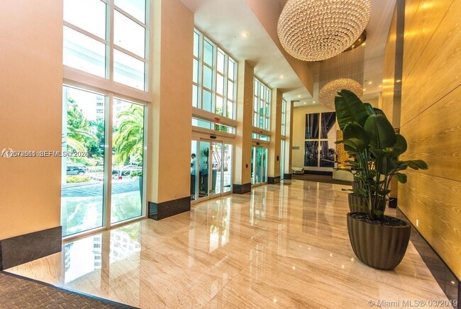 Photo - 951 Brickell Ave Unidad 2700